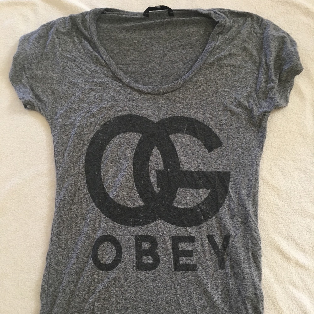 Women’s OBEY short sleeve T-Shirt size X-Small